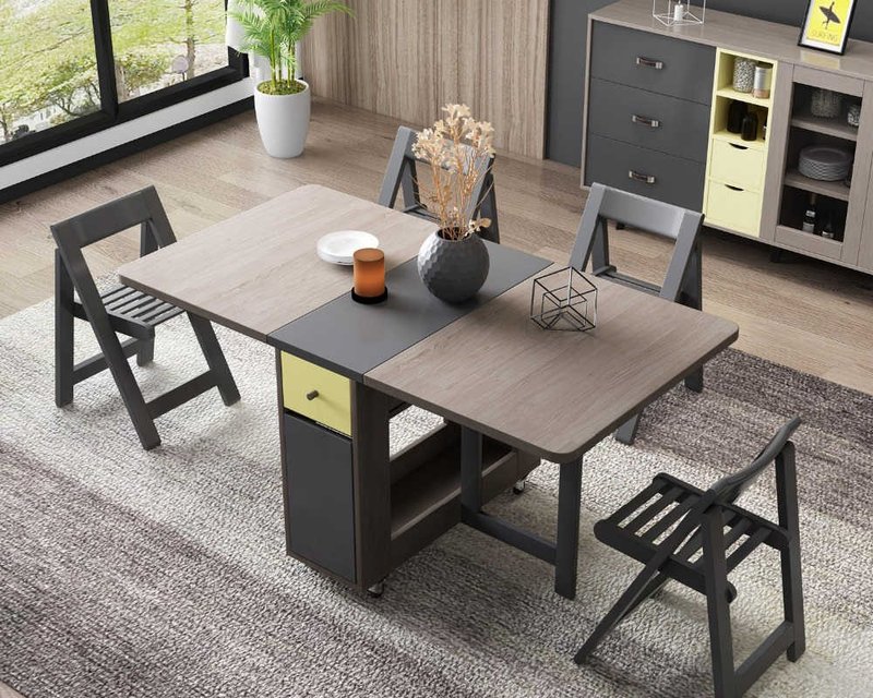 Penggunaan model meja minimalis lipat sangatlah space saving.