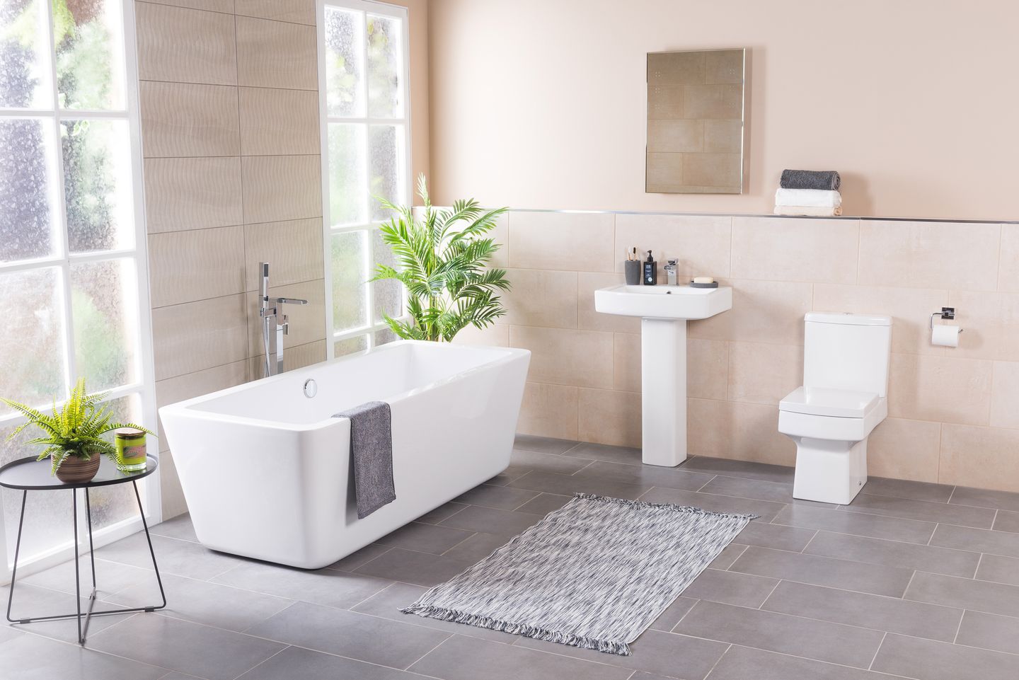 Model kamar mandi modern semakin sering dipilih sebagai model kamar mandi di rumah-rumah dengan konsep minimalis.