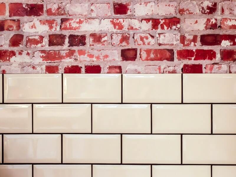 Cara Memasang Keramik Dinding Mudah untuk Tingkatkan Mood